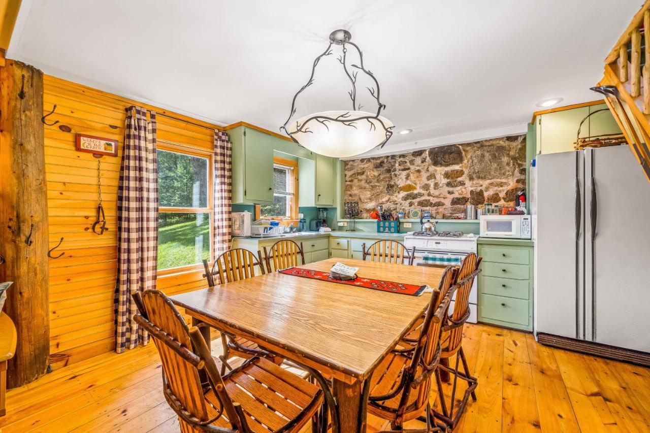 Schroon Lake Brook Sound Cabin מראה חיצוני תמונה